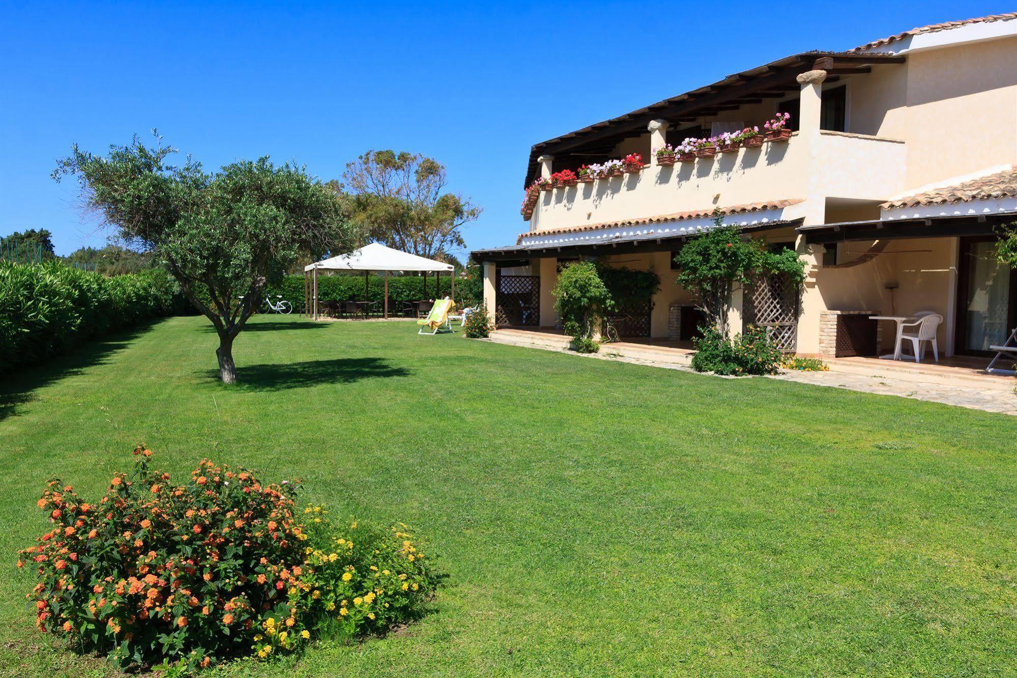 Porto Giunco Appart hôtel 2*