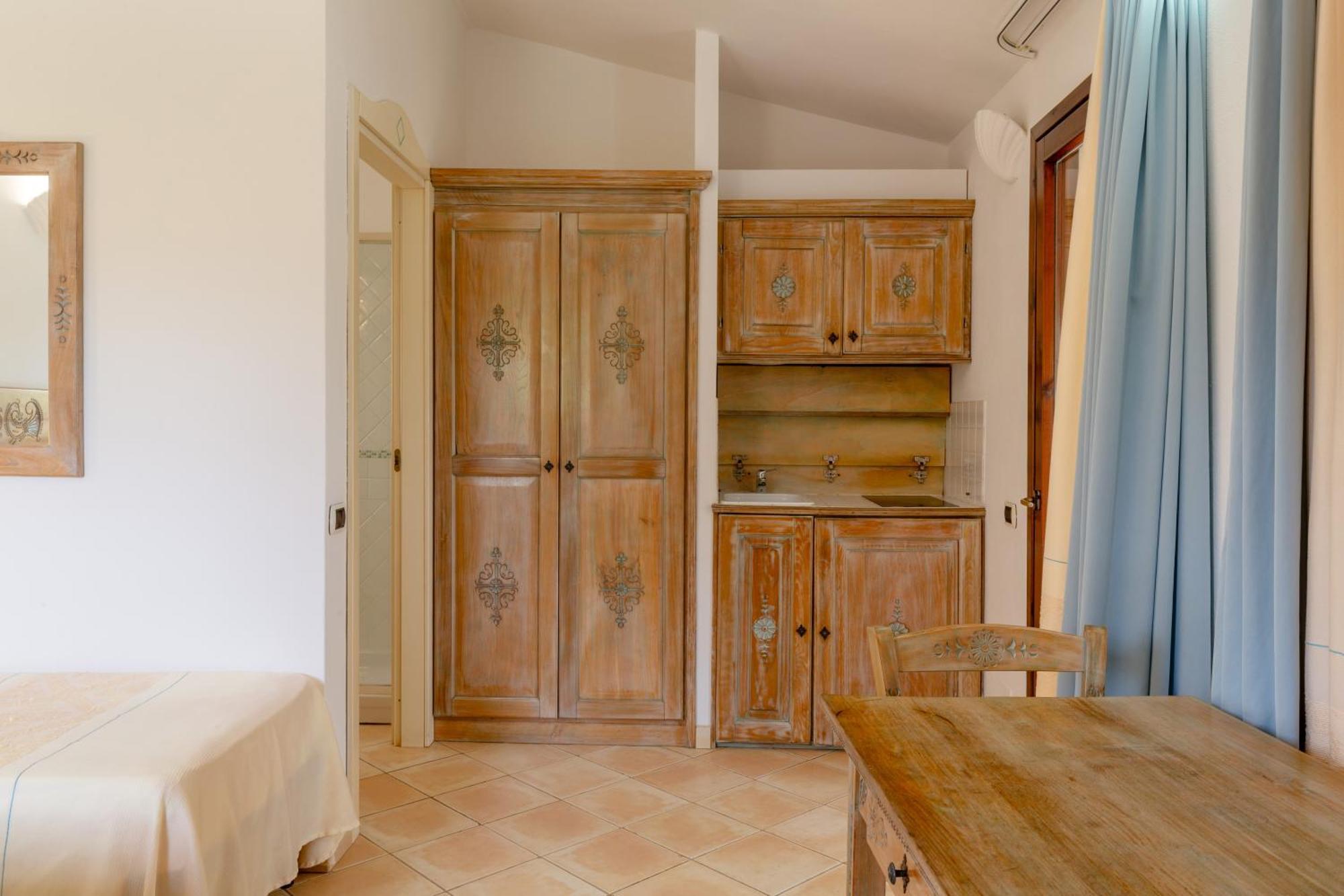 Porto Giunco 2*