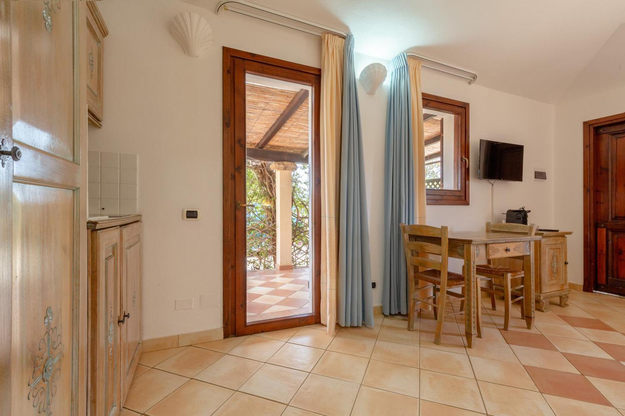 Aparthotel Porto Giunco Villasimius