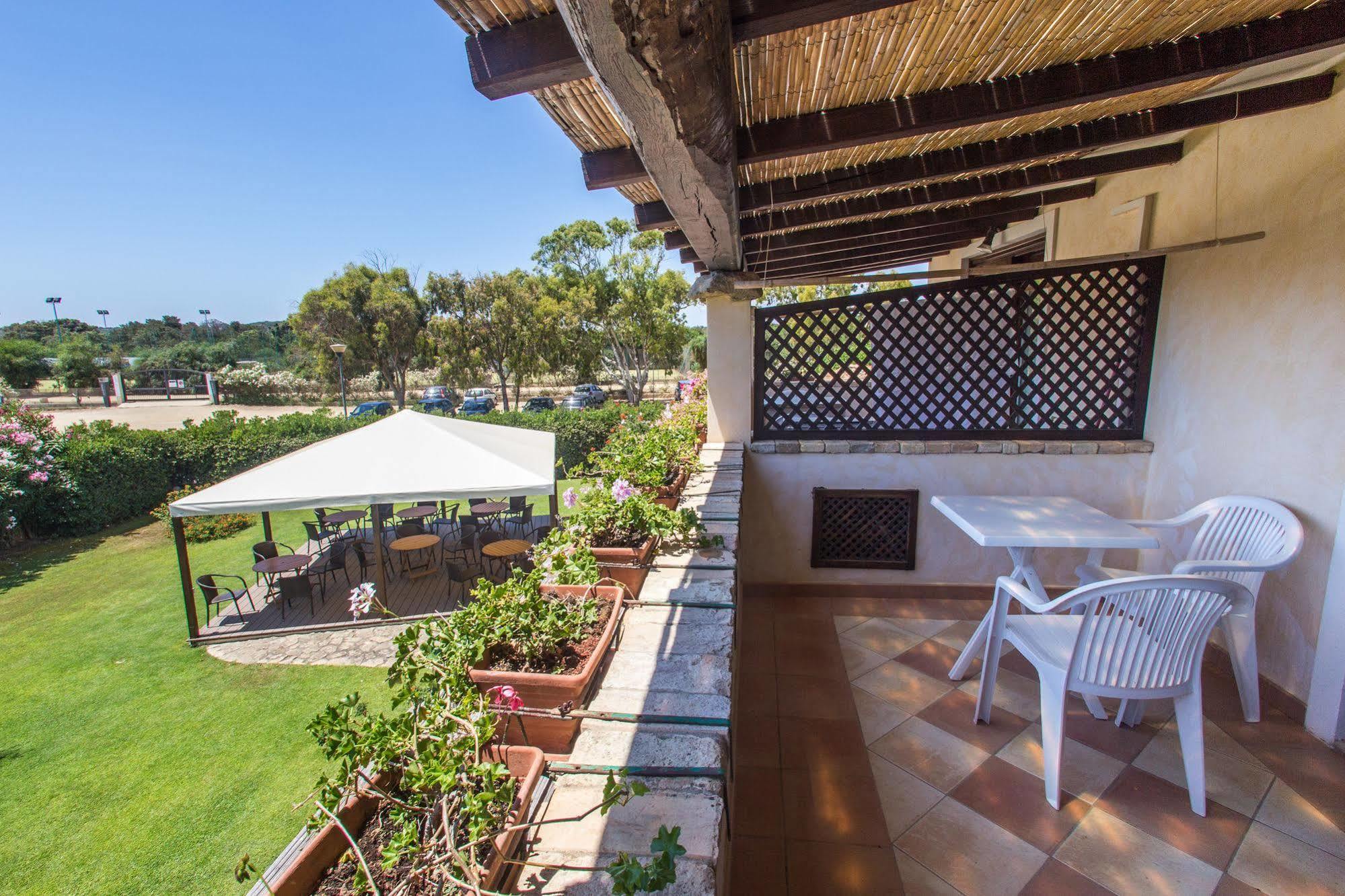 Aparthotel Porto Giunco