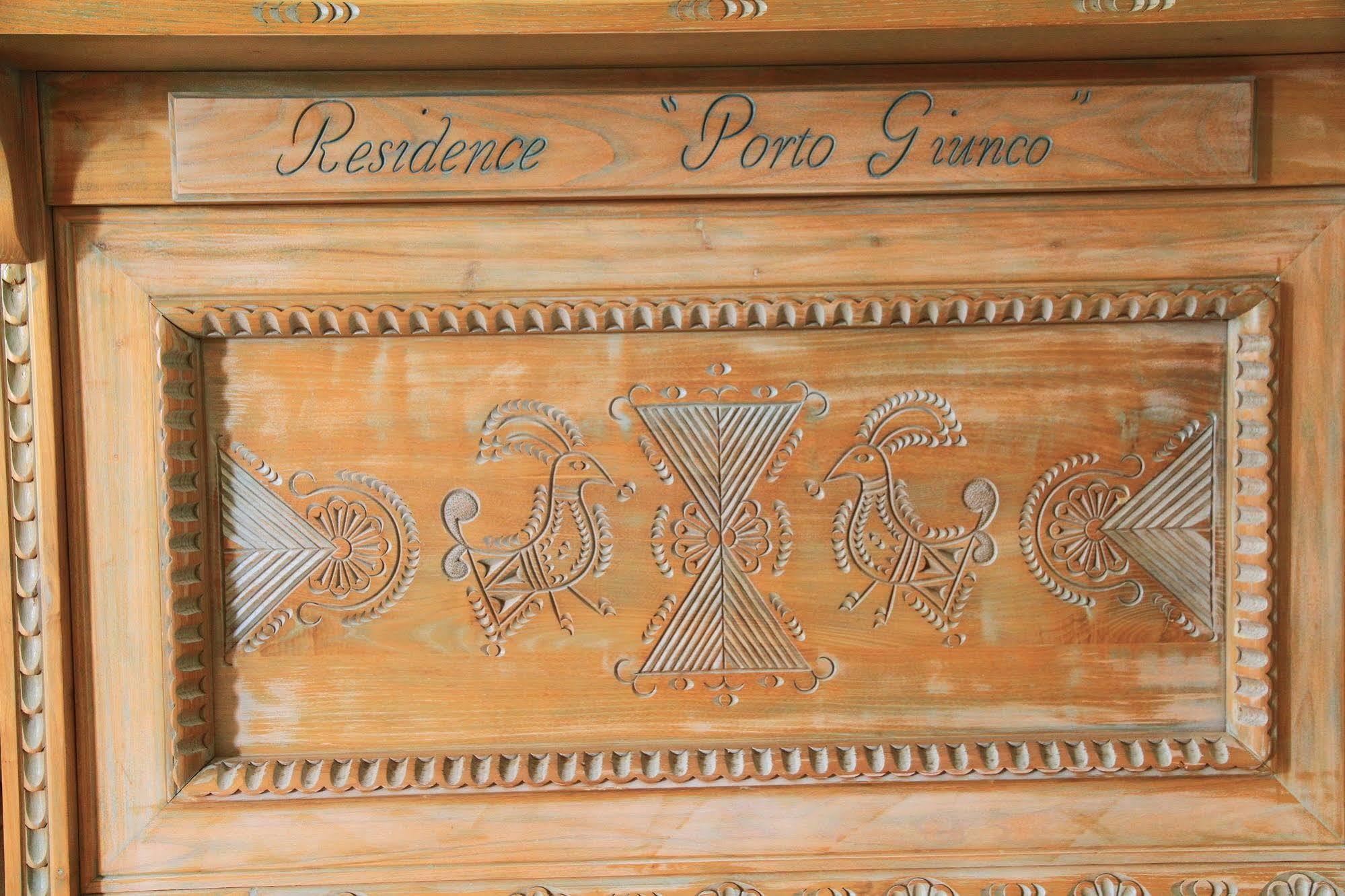 Porto Giunco 2*